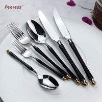 Vente en Gros de Couverts de Table Modernes et Simples en Acier Inoxydable : Fourchettes, Couteaux et Cuillères, Sets de Vaisselle Réutilisables en Stock
