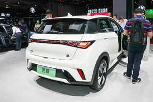 401 Km Long Range New Energy Vehicles Chinese Hot Sale Model Byd Dolphin Mini 4-door Electric Car For Adult