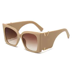نظارات شمسية جديدة ذات إطار كبير لعين القط عالية الجودة للرجال والنظارات الشمسية العصرية للنساء مع عرض مطر