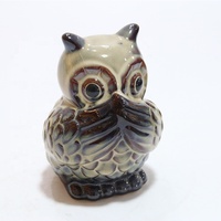Ornement de hibou en céramique avec trois motifs d'expression Statue de bureau décorative pour la maison
