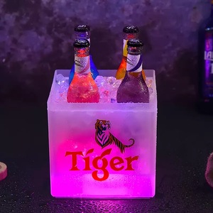 Cubo de Hielo de Alta Gama con Acabado Dorado para Restaurantes y Bares, Cubo de Champán LED Personalizable para Suministros de Hotel - Product Image 6