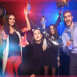 RGB Ánh Sáng LED Đảng 500Ml Bóng Đèn Pet Rõ Ràng <span class=keywords><strong>Cup</strong></span> 16Oz Khuyến Mãi <span class=keywords><strong>Cup</strong></span> Cho Đám Cưới Giáng Sinh Nhà Bên Với Rơm Nắp Cho Uống - Product Image 4