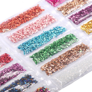 Bijoux d'ongles 3D style français, très demandés, avec dos transparent en or, argent et gravier de verre brisé pour les doigts - Product Image 4