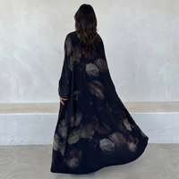 Nouvelle Abaya Ouverte en Chiffon Noir à Imprimé Floral Foncé Hafizah avec Hijab, Robe Longue Modeste pour Femmes Islamiques de Dubaï, Vente en Gros