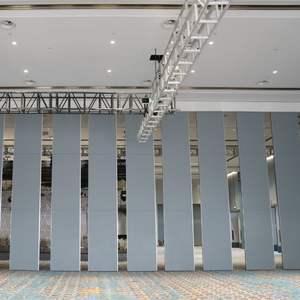 Cloison coulissante suspendue au plafond sans guide au sol, porte pliante flexible pour salle multifonctionnelle - Product Image 1