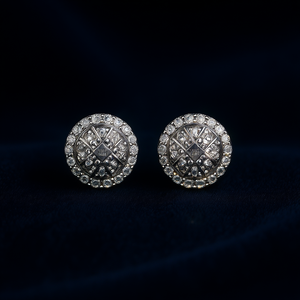 E1274 Orecchini in oro bianco con diamanti, taglio rotondo brillante, colore G, diamanti naturali, classici da donna per l'uso quotidiano - Product Image 2