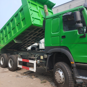 รถดัมพ์ฮาวเวอร์ 6x4 ใหม่ ขนาด 25 ลูกบาศก์เมตร 371 แรงม้า รถบรรทุกหนักสำหรับงานก่อสร้าง มาตรฐานไอเสียยูโร 3 พร้อมกล้องมองหลัง 360 องศา และหน้าจอสัมผัส - Product Image 1