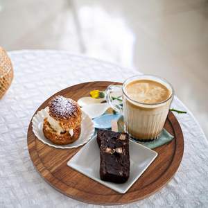 Plateau de service en bois, grand plateau rond de 30 cm, plateau décoratif en bois d'acacia, plateau de service en bois, assiette de service en bois - Product Image 5