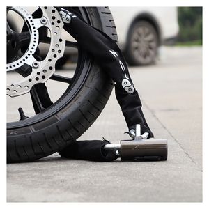 Diseño de alta seguridad 120db Cerradura de <span class=keywords><strong>cadena</strong></span> de alarma Acero al carbono 1200 Mm <span class=keywords><strong>Cadena</strong></span> larga Cerradura de <span class=keywords><strong>bicicleta</strong></span> Cerradura de <span class=keywords><strong>cadena</strong></span> a prueba de polvo <span class=keywords><strong>para</strong></span> <span class=keywords><strong>bicicleta</strong></span> - Product Image 3