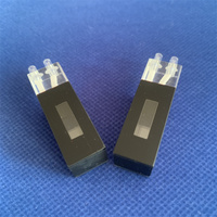Micro-cuvette d'analyseurs biochimiques cellulaires à flux continu auto-masquant