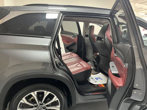 중고 Changan CS75PLUS 2022 모델, 2 세대, 1.5T 자동 supre me 모델 - Product Image 6