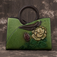 Nouveau Style Vintage véritable cuir de vachette femmes sac à bandoulière en relief à la main motif géométrique fermeture éclair pour l'automne