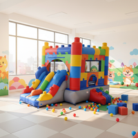 Structure gonflable personnalisée avec toboggan et piscine au choix