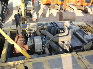 Excavatrice Komatsu PC130 d'occasion, fabriquée aux États-Unis, moteur Cummins, 29 tonnes, en parfait état de fonctionnement - Product Image 6