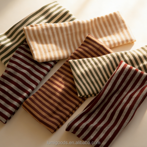 Nouveau design de bandeau de sport unisexe à rayures horizontales avec tissu élastique <span class=keywords><strong>pour</strong></span> hommes et femmes, personnalisable - Product Image 3