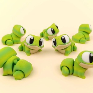 Figurines articulées flexibles mignonnes, jouets anti-stress, porte-clés grenouille imprimé en 3D - Product Image 2