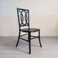 Chaises empilables noires à dossier croisé, chaises pour événements, mariages, fêtes, chaises de salle à manger en bois