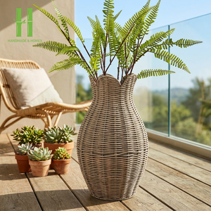 Vendeur chaud Unique grands Vases de sol en rotin fabriqués à la main de Vases décoratifs en rotin pour entrée salon OEM fabriqué au Vietnam - Product Image 1
