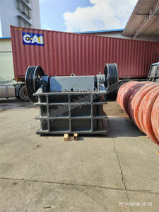 Petit broyeur mobile de concassage de pierre de rivière d'argile de sol rectifieuse avec moteur diesel pour ponceuse automatique - Product Image 3