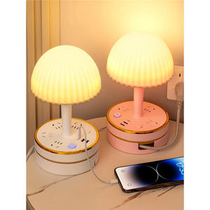 Lampe de bureau Lida Mushroom 220V LED avec commande tactile, veilleuse avec ports USB pour chambre à coucher et chambre d'enfant - Product Image 1