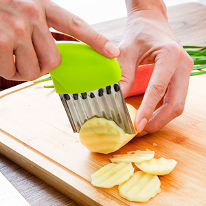 Utensilios de Cocina Multifuncionales, Cortador de Verduras para <span class=keywords><strong>Patatas</strong></span> Fritas, Cuchillo Ondulado para Cortar Zanahorias, Cortador de <span class=keywords><strong>Patatas</strong></span> Onduladas de Acero Inoxidable - Product Image 6