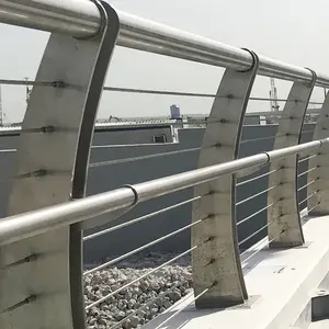 Pagar pembatas jembatan rel baja pegangan aluminium pada untuk jembatan pejalan kaki tahan karat pagar pagar jalan raya pagar pagar