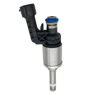 Injecteur à rampe commune carburant 0261500069 16600-1la0a pour Infiniti patrouille Y62 2.2013-11.15 5.6L V8 VK56VD - Product Image 1