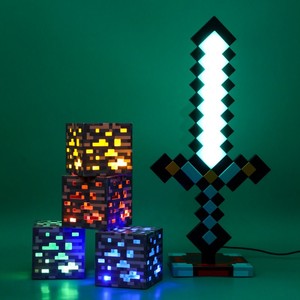 Yenilik Torch lamba oyuncak modeli plastik Nightlight & dekoratif doğum günü hediyesi için atmosfer Torch oyun mayın zanaat Dropshipping - Product Image 4