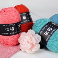 Kit de pelotes de fil de coton laitier 4 brins en gros, 100 % coton peigné pour bébé, teint, anti-boulochage, fil à filer à quatre brins