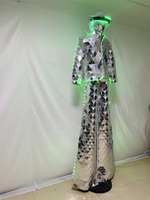 Costume de robot marcheur sur échasses avec miroir LED, vêtements de danse, casque miroir, vente chaude en usine, costumes de spectacle