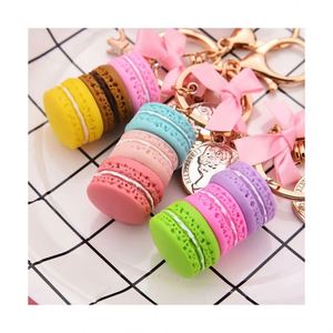 Porte-clés Macaron pour Femme, Breloque de Sac, Anneau de Clés de Voiture, Bijou Tendance et Mignon, Motif Pâtisseries Françaises, Cadeau de Mariage et de Fête - Product Image 1