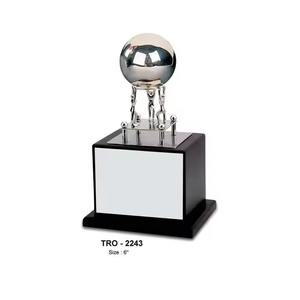 Trofeo de trabajo en equipo de metal elegante de fabricación india para reconocer los logros del Grupo en la empresa disponible para suministro mundial - Product Image 2