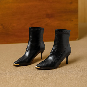 Bottines à talons hauts en cuir véritable - Bottines élégantes et polyvalentes à mi-mollet, confortables et fines pour l'automne et l'hiver - Product Image 3