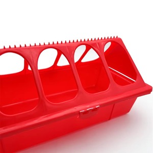 Mangeoire à volaille en plastique rouge neuve, design extra long, <span class=keywords><strong>abreuvoir</strong></span> et mangeoire pour poulets et <span class=keywords><strong>cailles</strong></span> - Product Image 4
