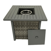 Ensemble de meubles d'extérieur multifonctionnels en métal : table basse carrée avec foyer à gaz pour des moments de convivialité confortables et une chaleur améliorée