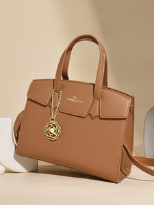 Nouveaux Sacs Bandoulière de Créateur Tendance en Cuir PU de Haute Qualité, Sacs Messager Décontractés, Cabas de Luxe pour Femmes, Sacs à Main et Pochettes - Product Image 2