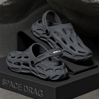 Sabots et mules de jardin populaires pour hommes et femmes Mules de jardin injectées en EVA sabots respirants pour adultes pour hommes