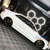 Installation en une étape personnalisée Lumières de polissage de voiture Lumière hexagonale à LED Magasin d'équipement de détail de voiture