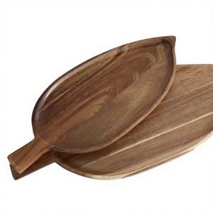 Plateaux de service en bois d'acacia écologiques faits à la main en forme de feuille, petites assiettes pour la décoration de la maison et les cadeaux d'affaires - Product Image 1