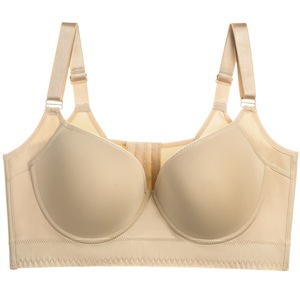 Ropa interior de encaje de talla grande para mujer con tela elástica y cobertura completa para formas de cuerpo curvilíneas. - Product Image 1