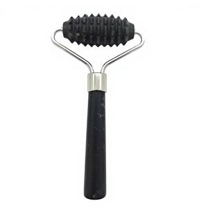 Rouleau de massage Gua Sha en obsidienne de haute qualité Logo personnalisé Masseur de visage en verre naturel avec boîte Rouleau de jade de qualité supérieure Guasha - Product Image 1