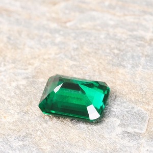 Lab Grown Emerald Cut Green Synthetic Gemstone Loose Stone For Jewelry Making - Product Image 4