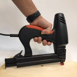 Cloueuse électrique industrielle et DIY N732 avec garantie d'un an, 220V, pistolet à agrafes robuste pour le travail du bois - Product Image 2
