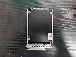 PM1643A 1.92TB SAS 12Gbps Enterprise SSD MZ-ILT1T9C สำหรับระบบจัดเก็บข้อมูล ME4/ME5 มีสินค้าในสต็อก ขั้นต่ำในการสั่งซื้อ 1 ชิ้น - Product Image 4