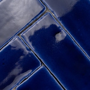 Piastrelle Vitri Cobalt 5x15 cm smaltate con bordi irregolari per pareti e pavimenti - Product Image 5