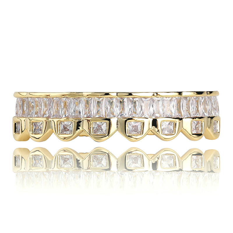 Golden lower teeth
