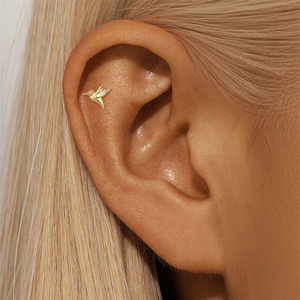 Boucle d'oreille minimaliste en argent sterling S925 doré, forme tourterelle simple, à dos plat, pour cartilage, pour femme - Product Image 4