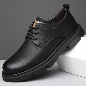 รองเท้าบูทหนังผู้ชายแบบมาร์ติน พื้นหนา ส้นเตี้ย บุนุ่ม สวมใส่สบาย ผลิตที่เวินโจว พื้นยาง ตกแต่งด้วยการเย็บอย่างประณีต - Product Image 1