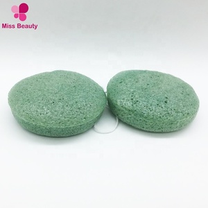 100% Natural limpieza exfoliante Facial y <span class=keywords><strong>el</strong></span> cuerpo <span class=keywords><strong>Konjac</strong></span> esponja Original <span class=keywords><strong>Konjac</strong></span> té verde con té verde y carbón de bambú - Product Image 3