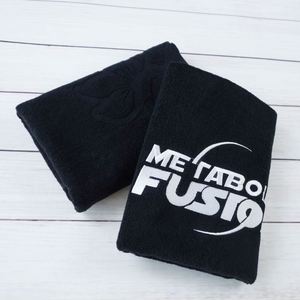 Serviette de sport/fitness personnalisée en coton 100% certifié OEKO-TEX, écologique, couleur unie, avec logo brodé - Product Image 2
